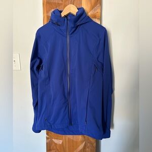 Nau Women’s Like New Rain Jacket in Cobalt Blue Size M
